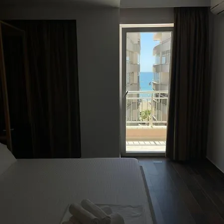 Adria Hotel 3*