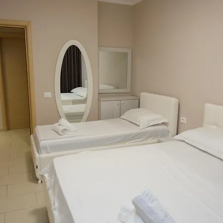 Adria Hotel 3*