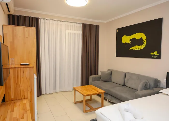 Adria Hotel Shëngjin