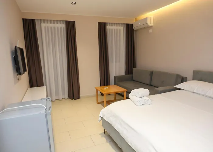 Adria Hotel Shëngjin