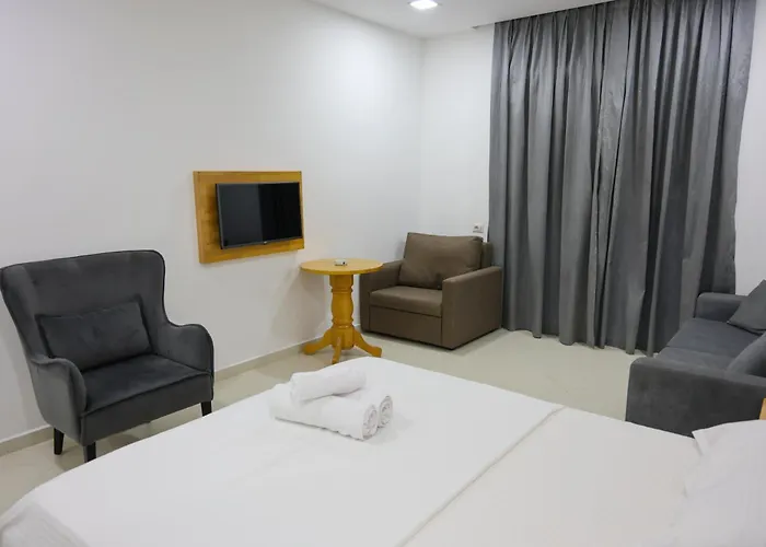 Hotel Adria Shëngjin