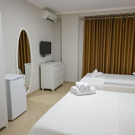 Hotel Adria Shëngjin