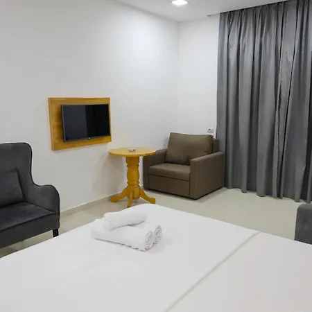 Otel Adria Shëngjin